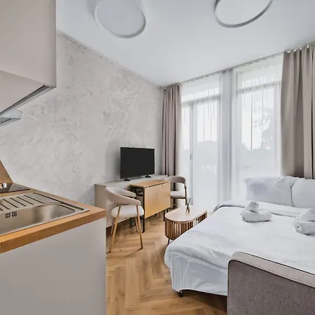 Quiet Retreat - 10 Min From Main Station شقة *
