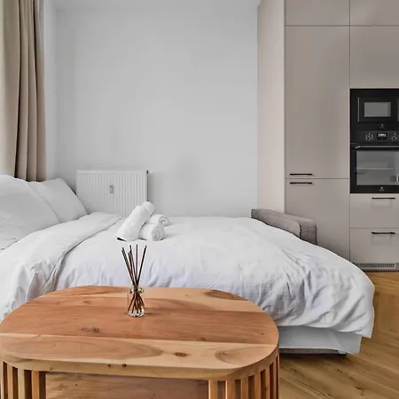 Quiet Retreat - 10 Min From Main Station *